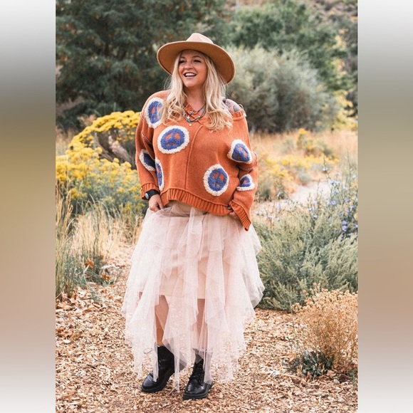 POL Orange Sweater Blue & White Peace Symbols S NEW Peaceful Vibes 3 Bird Nest - Picture 9 of 13